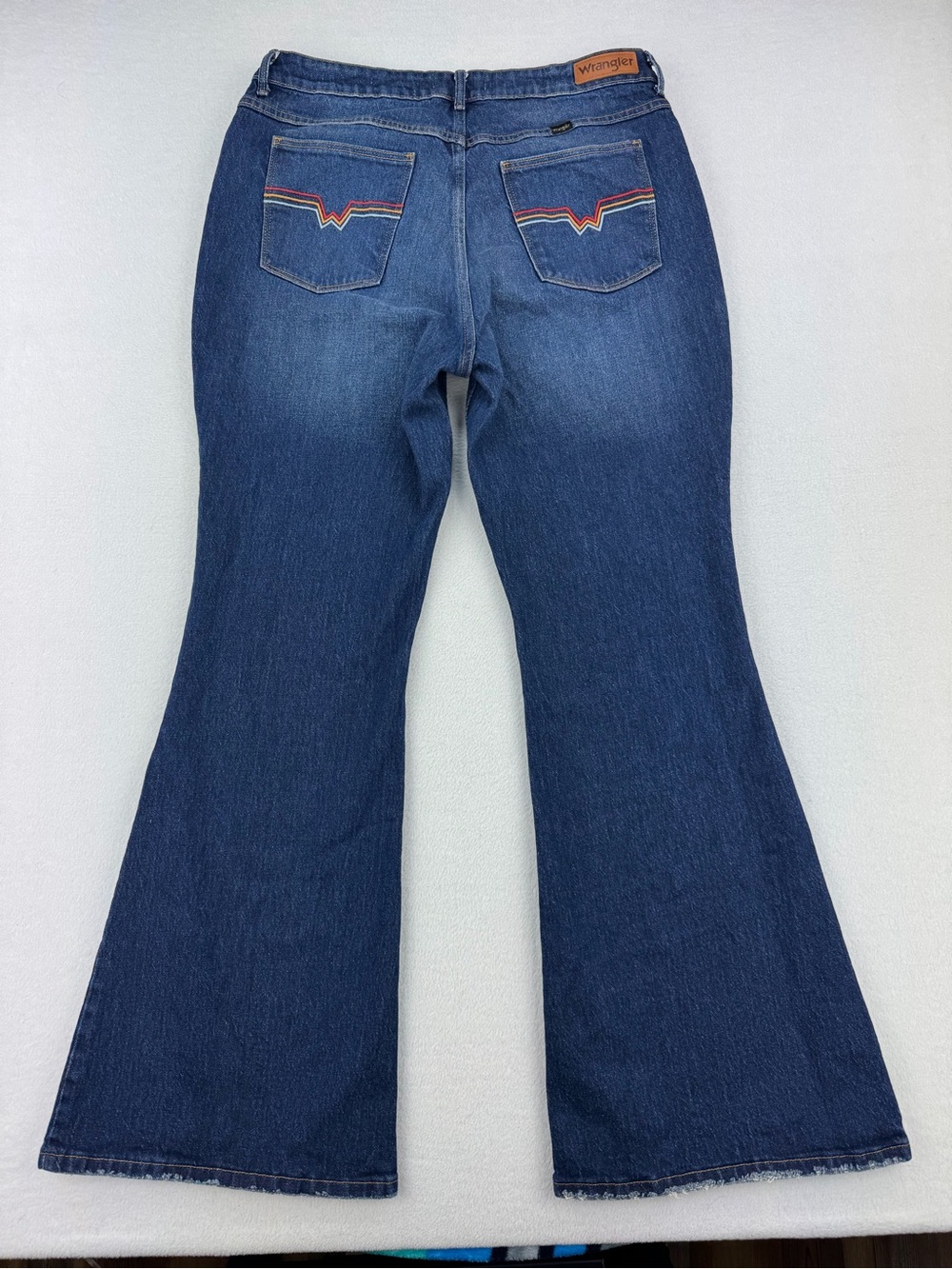 Wrangler Womens High Rise Fierce Flare Dark Wash Blue Denim Jeans Size 14/32x32